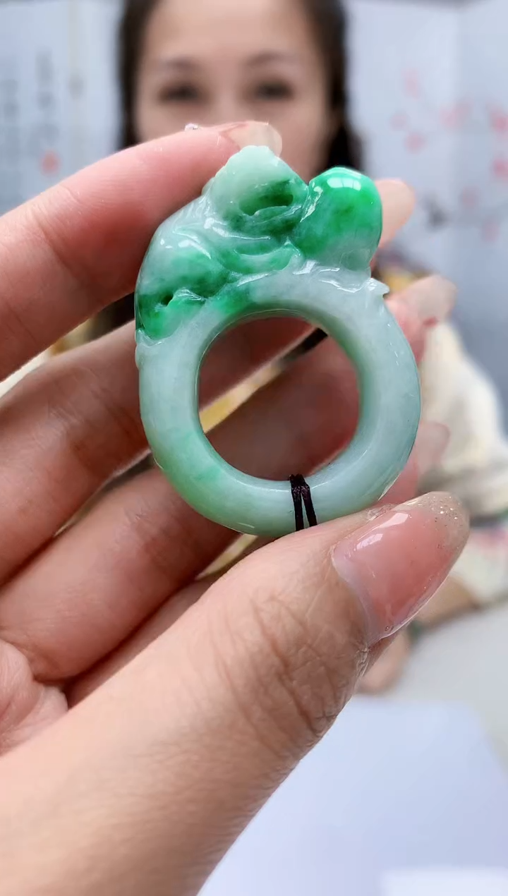 【闪购商品】定制翡翠未镶嵌4989mm-毛货挂件70