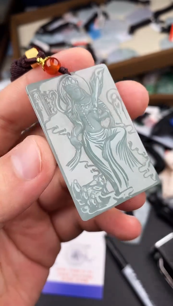 【闪购商品】翡翠颈饰未镶嵌  天然翡翠，一物一图