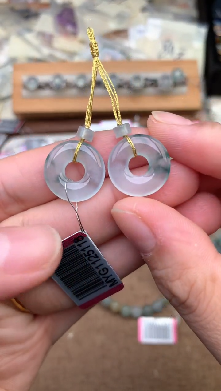 未镶嵌挂件翡翠一