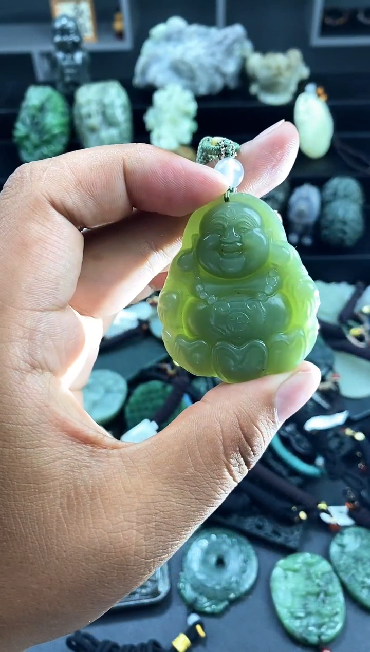 和田玉未镶嵌颈饰1