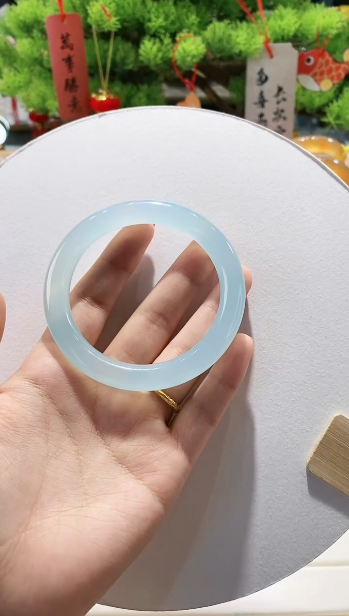 【闪购商品】玛瑙/玉髓手镯未镶嵌38-58.4福利