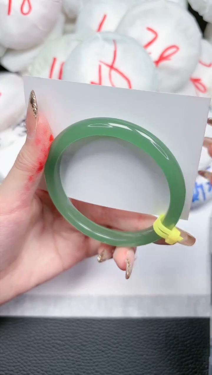 【闪购商品】石英质玉手镯未镶嵌290-56