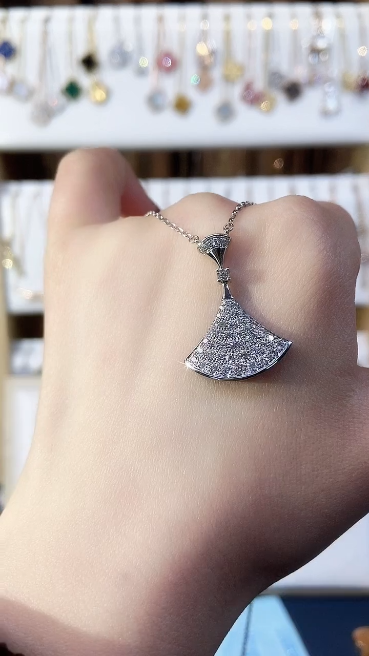 【闪购商品】钻石套链18K金镶嵌钻石K白裙