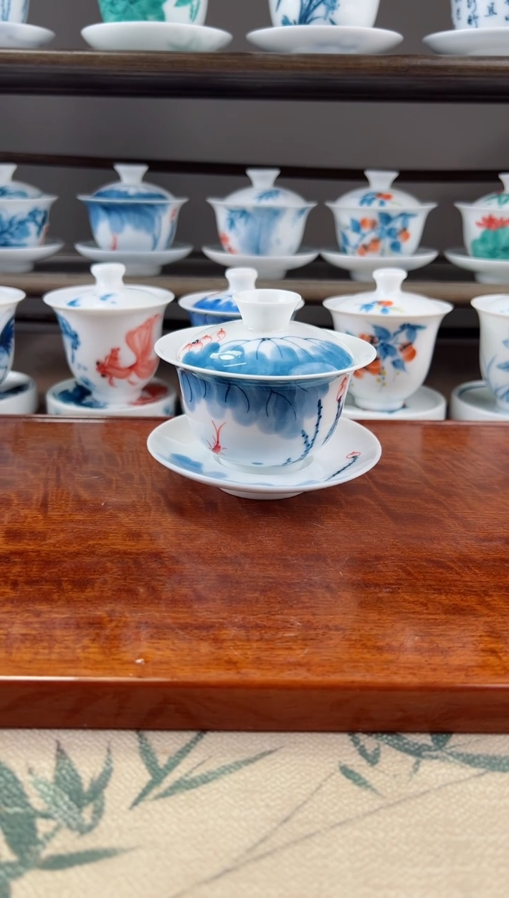 微瑕线条莲130ml三才盖碗