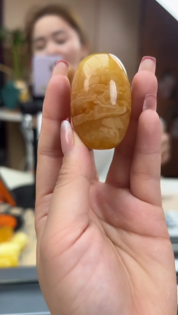 【闪购商品】琥珀裸石未镶嵌蜜蜡吊坠