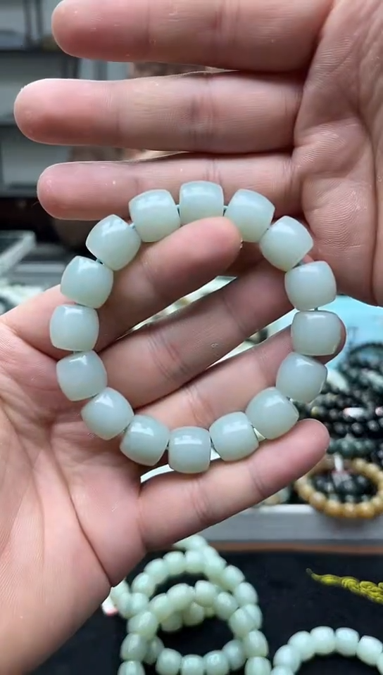 未镶嵌手串和田玉纯天然新疆且末天空蓝14