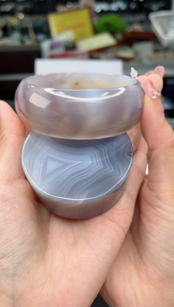 石英质玉未镶嵌手镯63圈口（赠品镯心）6821093