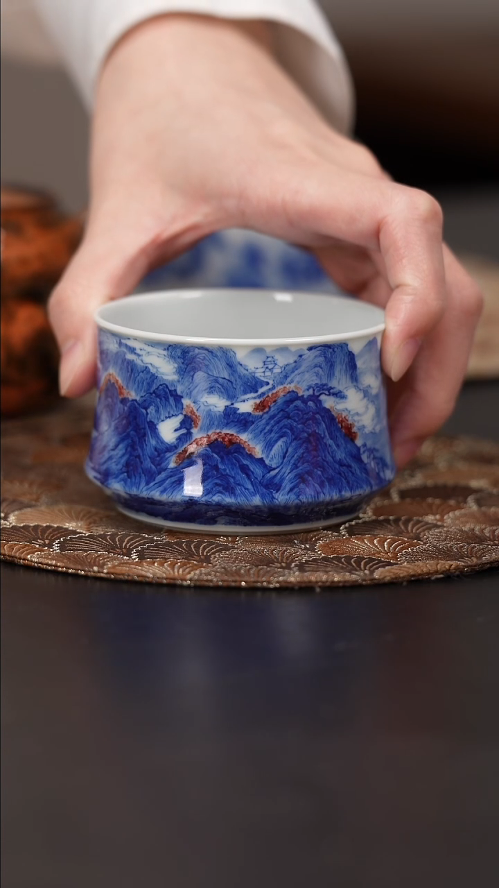 【闪购商品】杯屹朴堂釉里红行路难