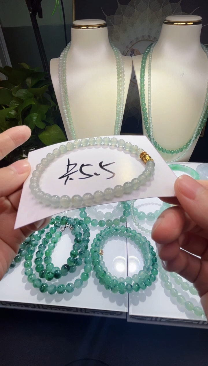定制翡翠未镶嵌缅甸天然翡翠A货