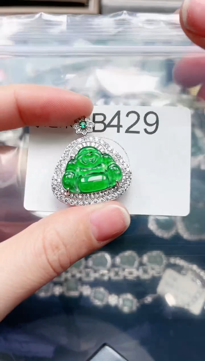 【闪购商品】翡翠颈饰未镶嵌429赠皮绳