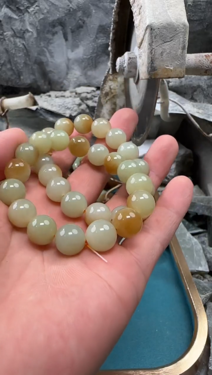 和田玉未镶嵌颈饰手串多样性拍一发一件