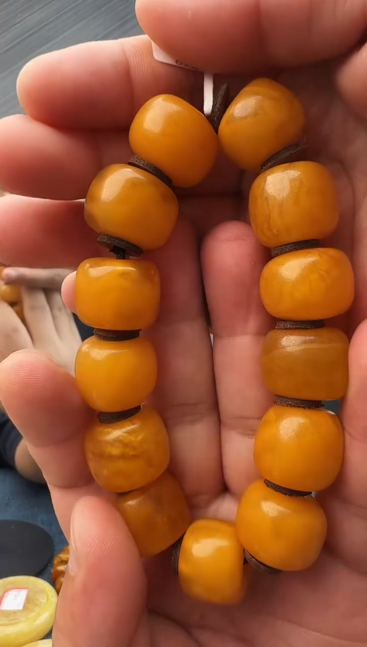 蜜蜡未镶嵌珠宝奇石假一罚十微瑕49，18多样性发其一