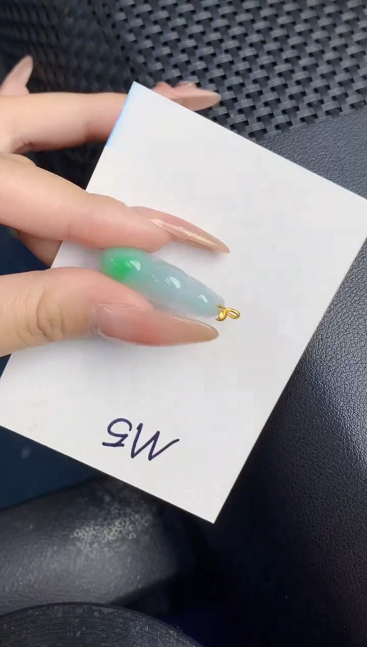 【闪购商品】翡翠颈饰18K金镶嵌000000000