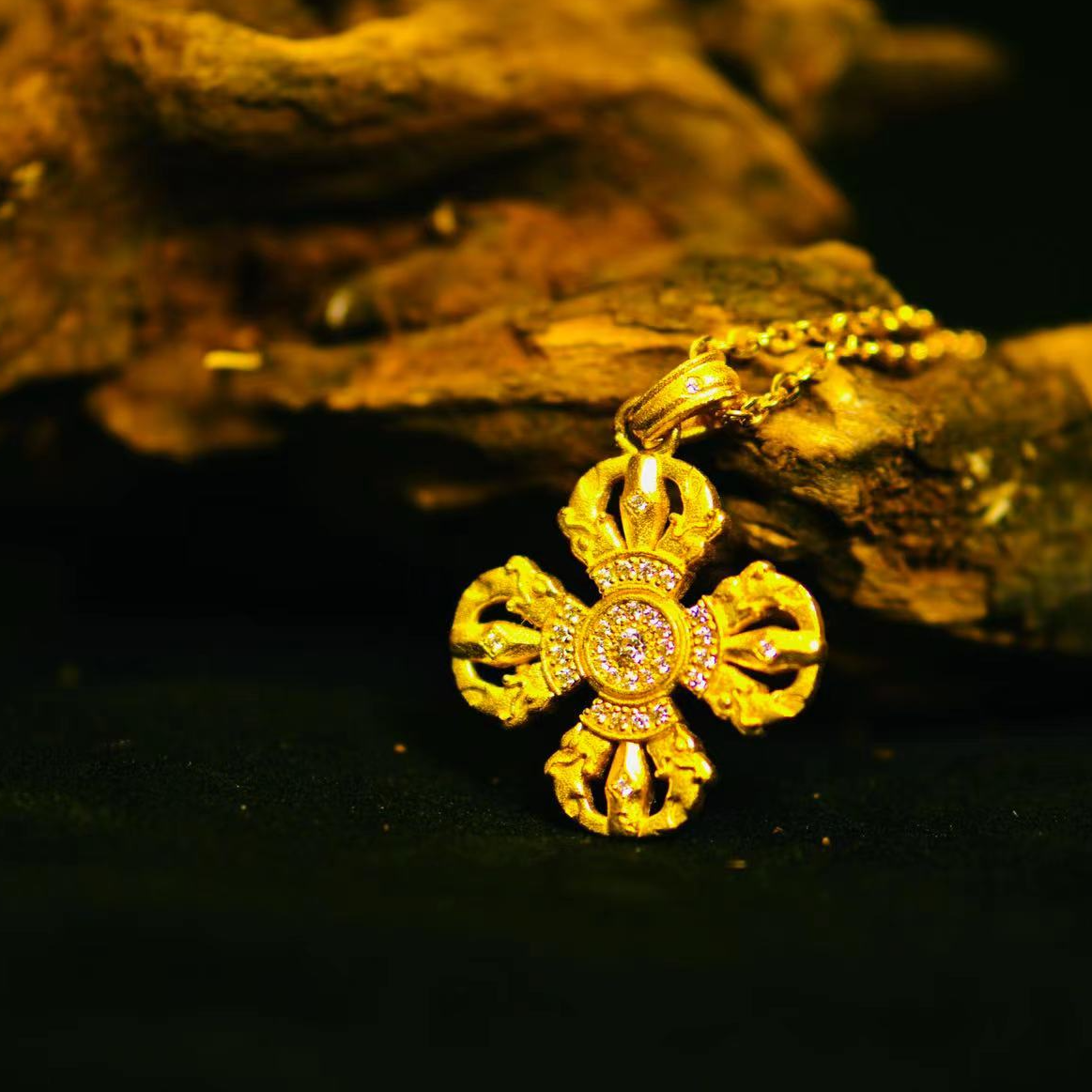 【金龙马珠宝】足金999古法手工镶嵌四叶草金刚杵吊坠11.25g
