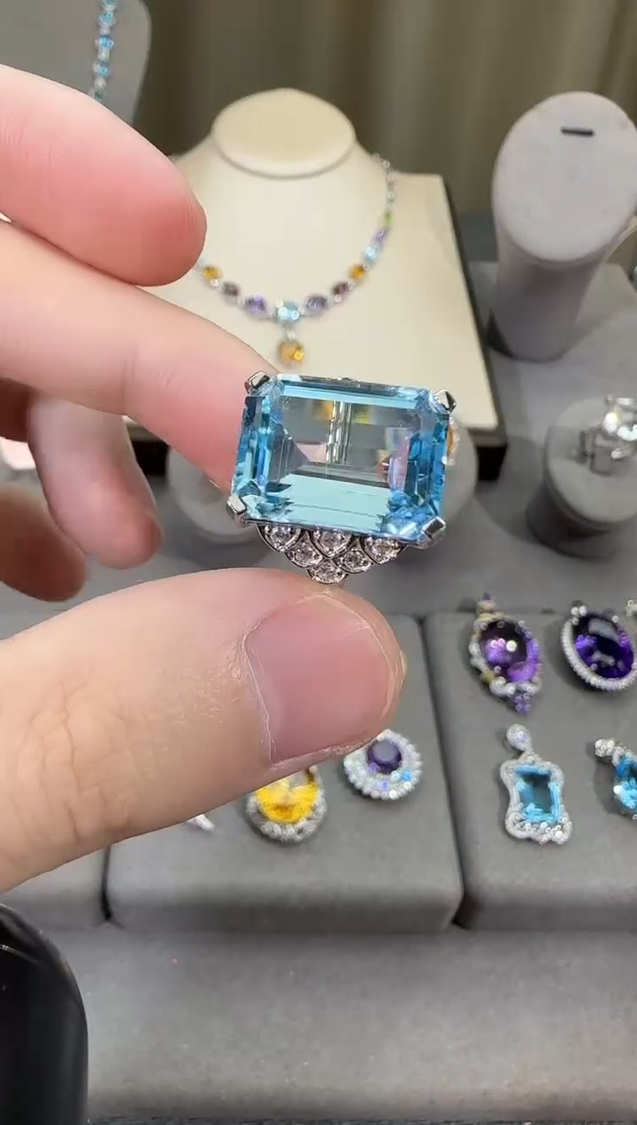 银S925镶嵌戒指托帕石12*16mm吊坠无事牌设计款