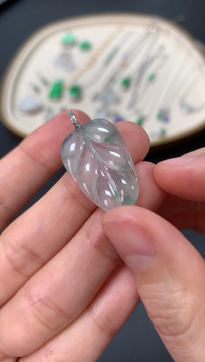 【闪购商品】翡翠吊坠(不含链)18K金镶嵌1680