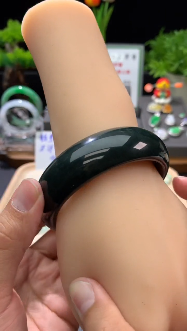 未镶嵌手镯和田玉天然和田玉