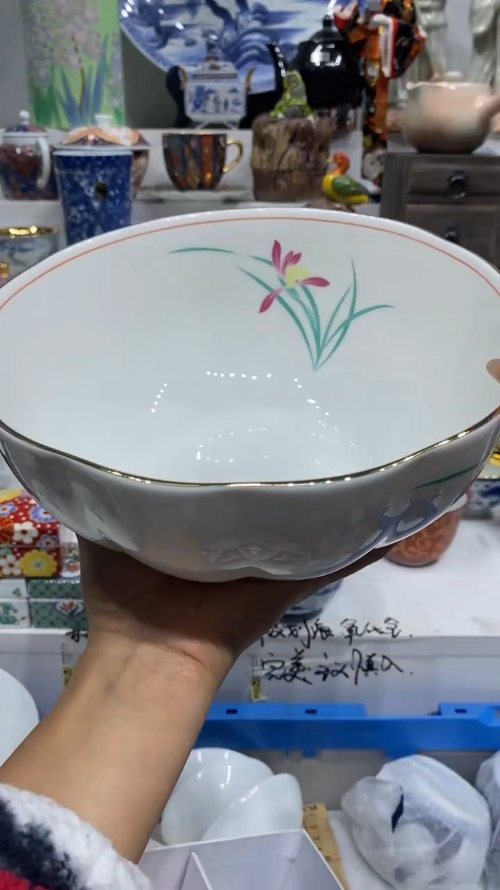L****沫闪购脚本-1764453921000
