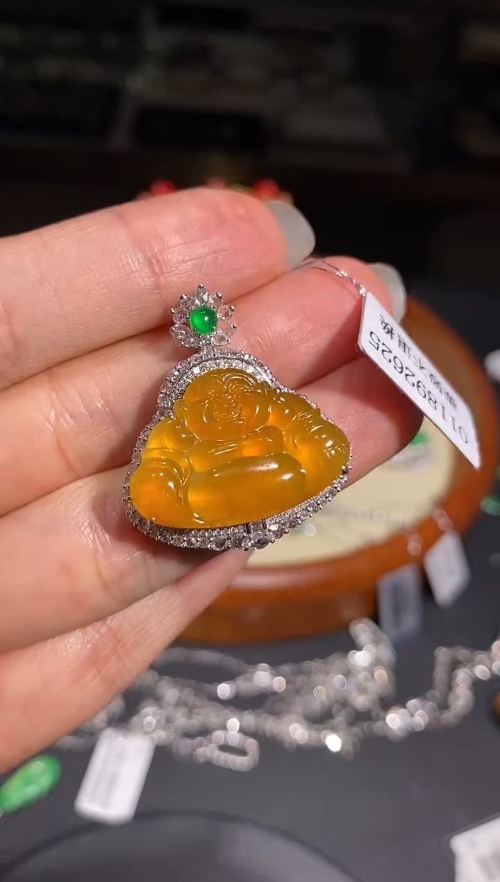 【闪购商品】翡翠吊坠(不含链)18K金镶嵌吊坠