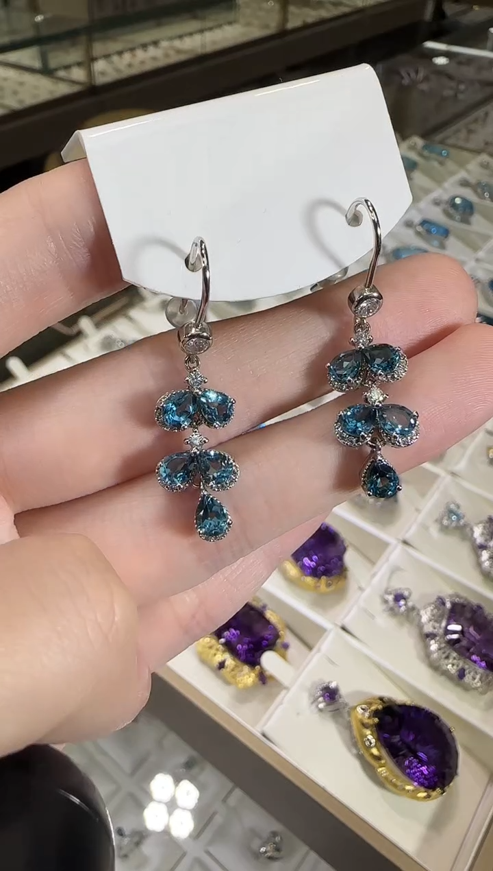 银S925镶嵌托帕石耳饰伦敦蓝耳钩