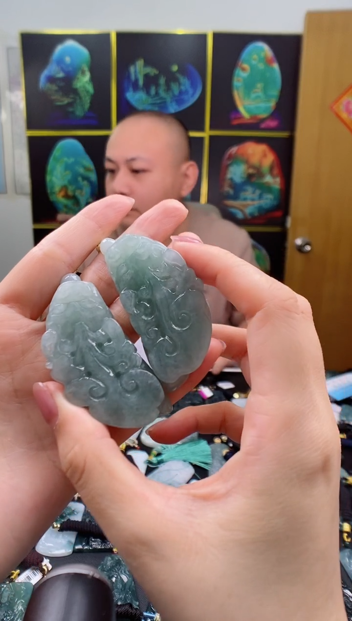 翡翠未镶嵌颈饰多样性发其一
