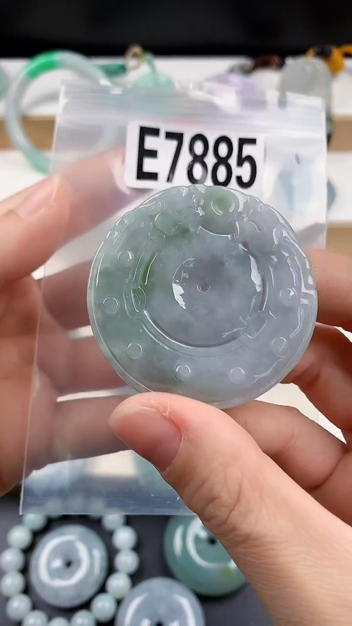 颈饰未镶嵌翡翠天然翡翠吊坠挂件