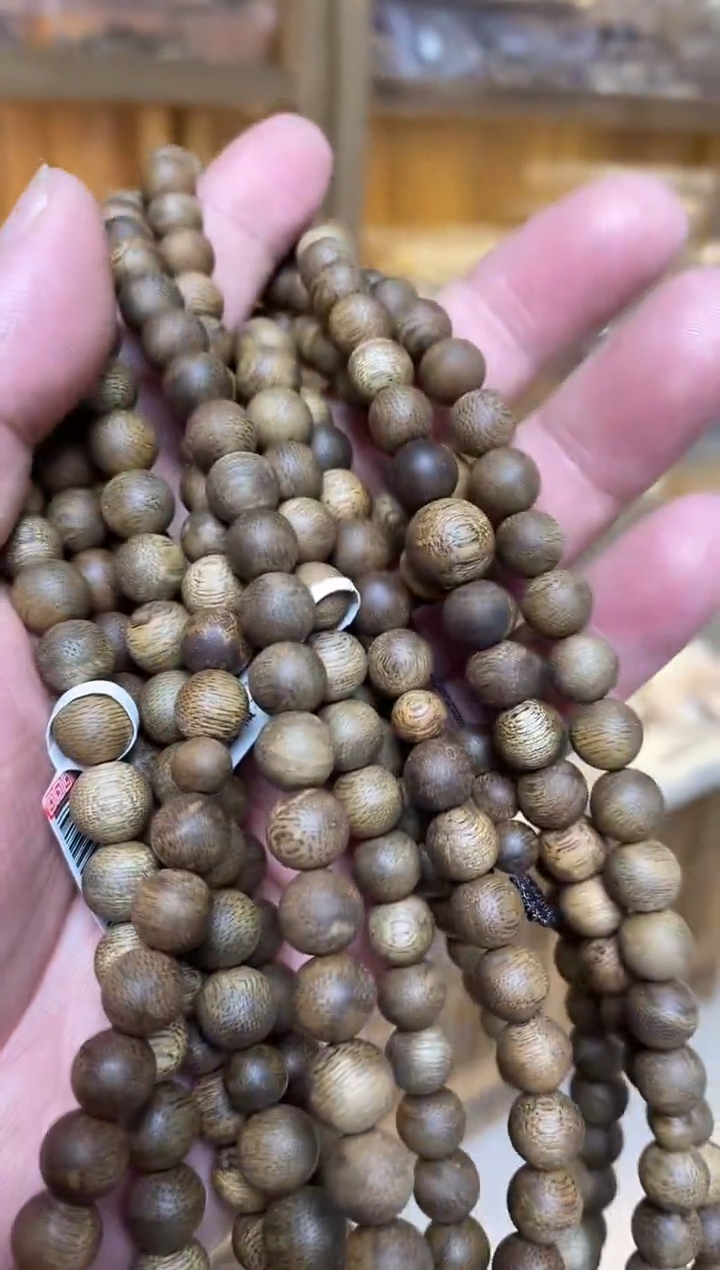 【闪购商品】沉香手串文莱圆珠长串0.9多样性发其一