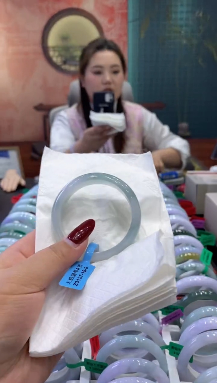 【闪购商品】翡翠手镯未镶嵌多人0003794