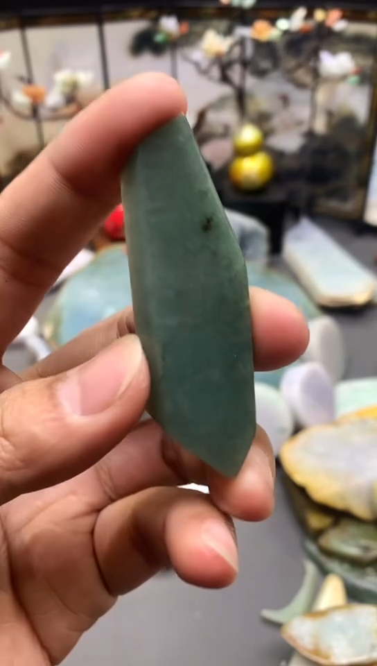 【闪购商品】翡翠耳饰未镶嵌天然翡翠A货