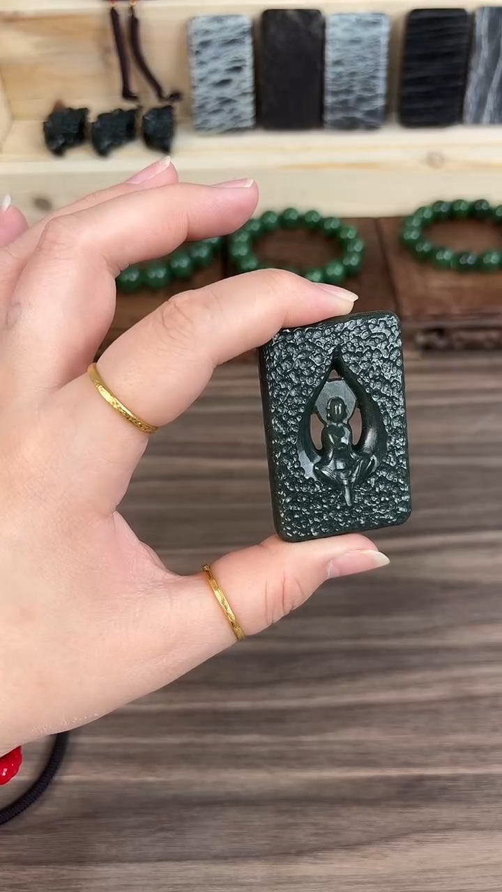 吊坠(赠链)未镶嵌和田玉镂空雕悟道   多样性发一个