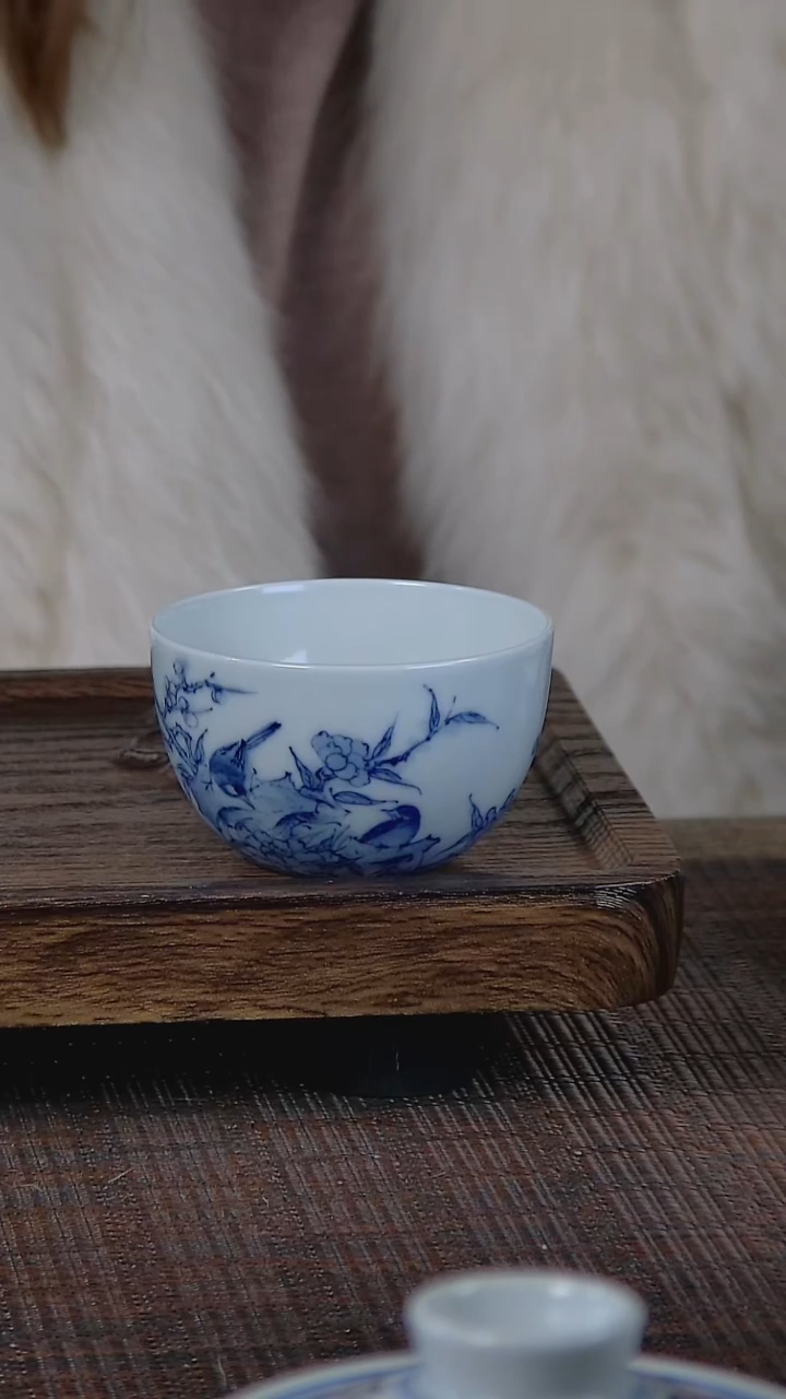 【闪购商品】折葵非器手工手绘花鸟握足杯