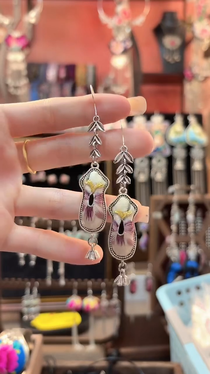 织绣 云织谣民族风精美饰品   521