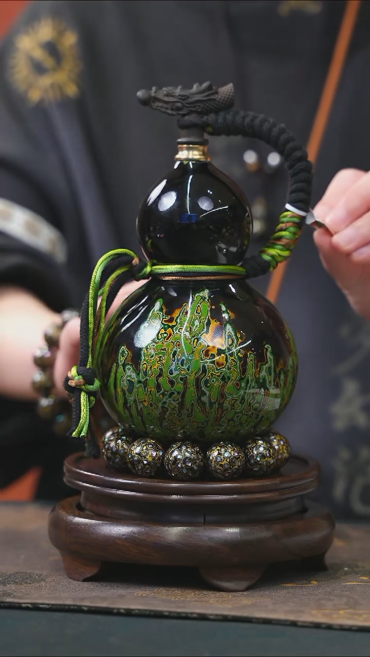 【闪购商品】YC134漆艺酒葫芦不包手串及旋转底座