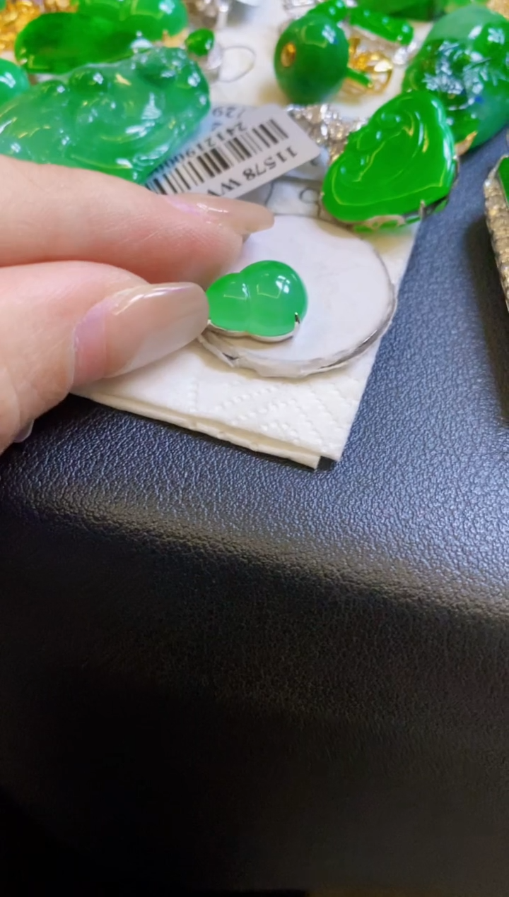 【闪购商品】定制翡翠18K金镶嵌葫芦