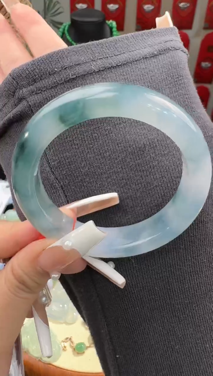 【闪购商品】翡翠手镯未镶嵌手镯