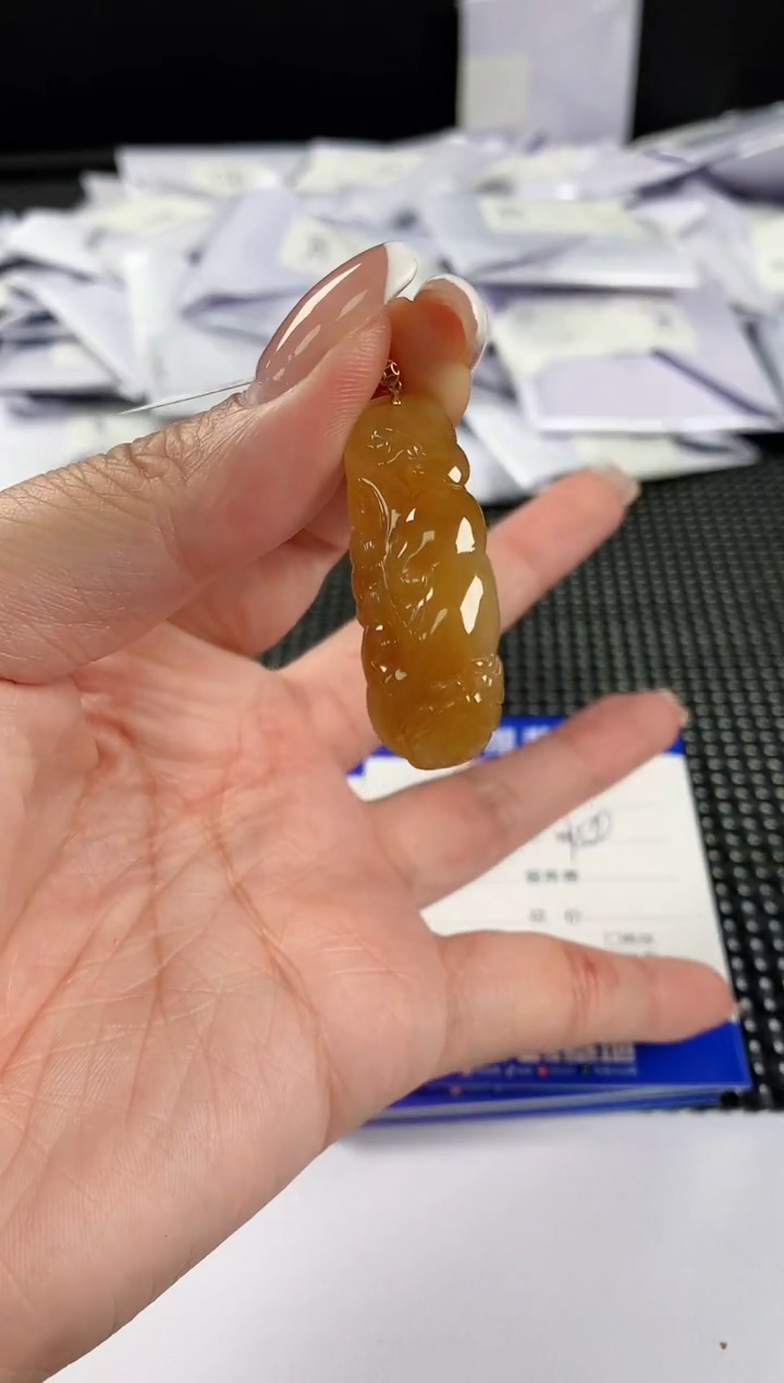 【闪购商品】翡翠颈饰18K金镶嵌翡翠65