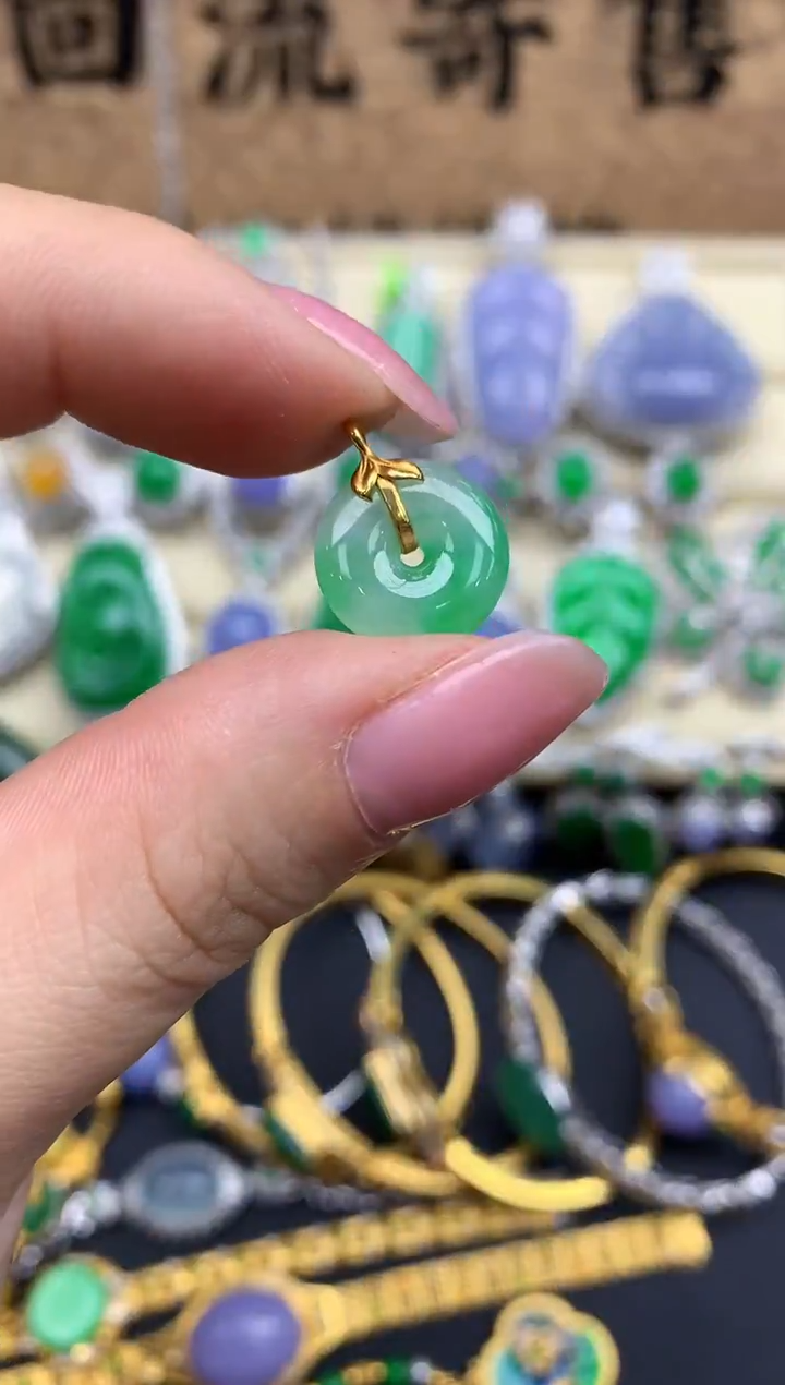 【闪购商品】翡翠颈饰18K金镶嵌130-中国好珍宝