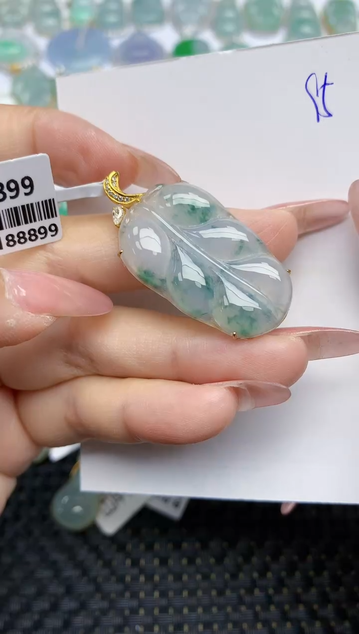 【闪购商品】翡翠颈饰18K金镶嵌天然A货翡翠 95