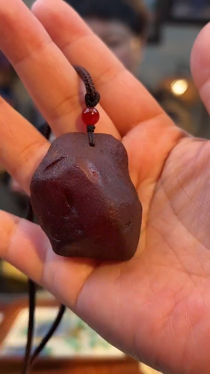 琥珀颈饰未镶嵌吊坠