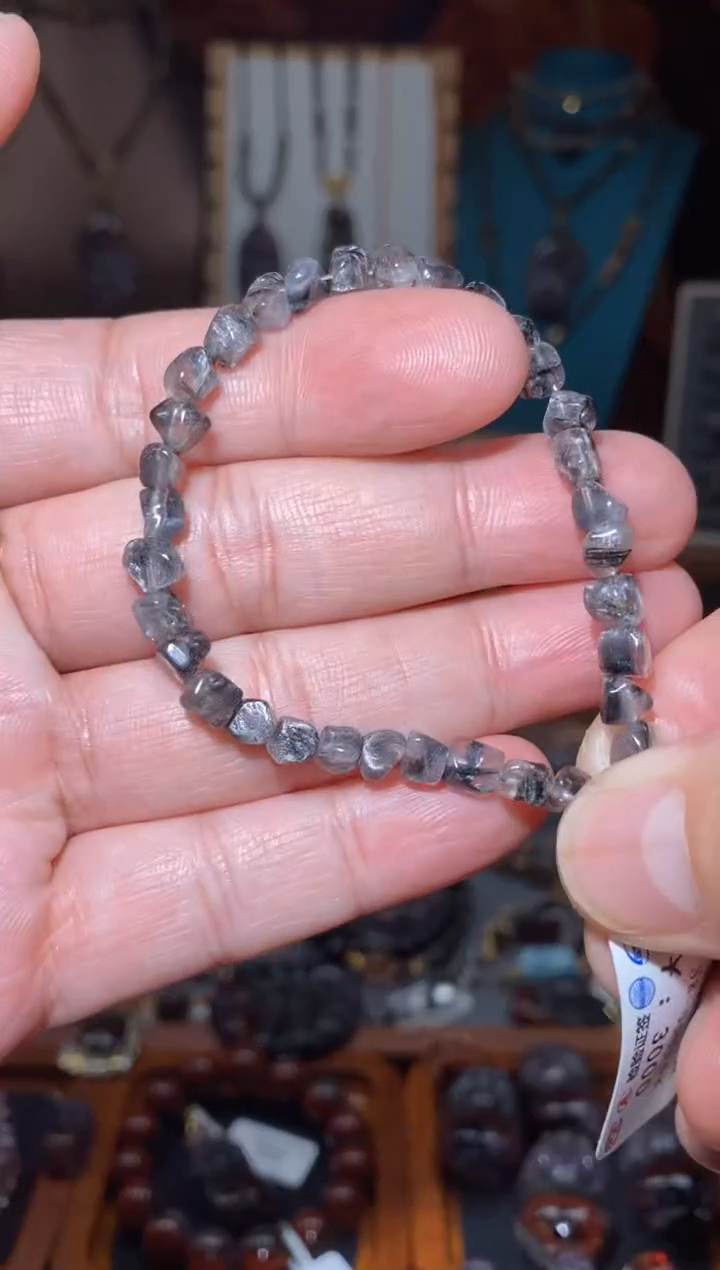 【闪购商品】水晶黑银钛未镶嵌随形手串