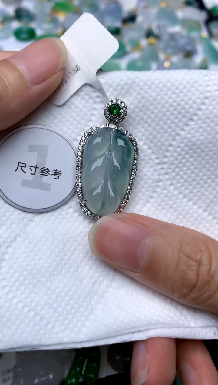 颈饰银S925镶嵌翡翠天然A货翡翠