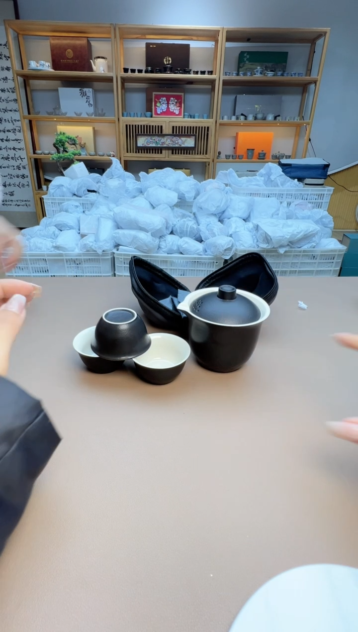 【闪购商品】摆件瓷制品S1111111111111