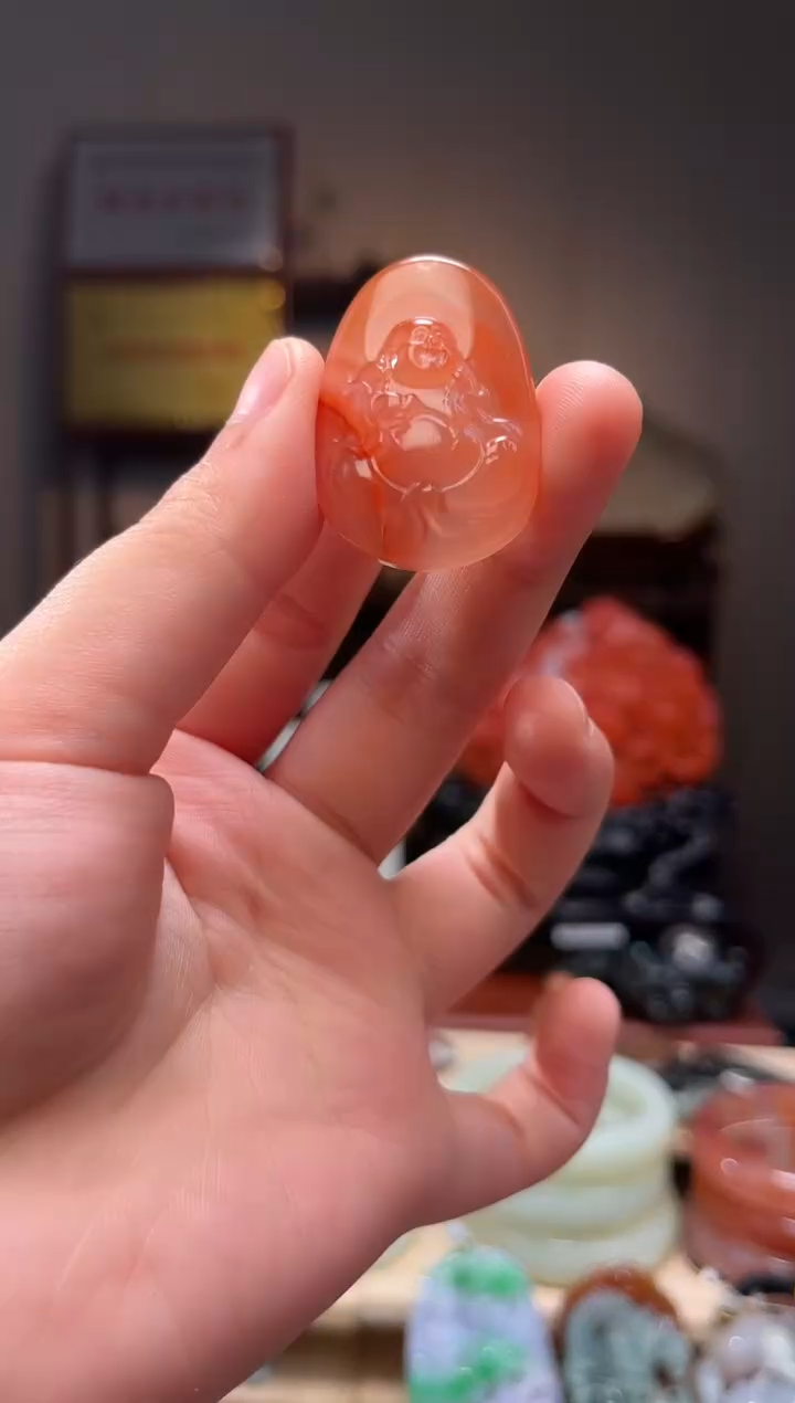 颈饰未镶嵌南红玛瑙吊坠