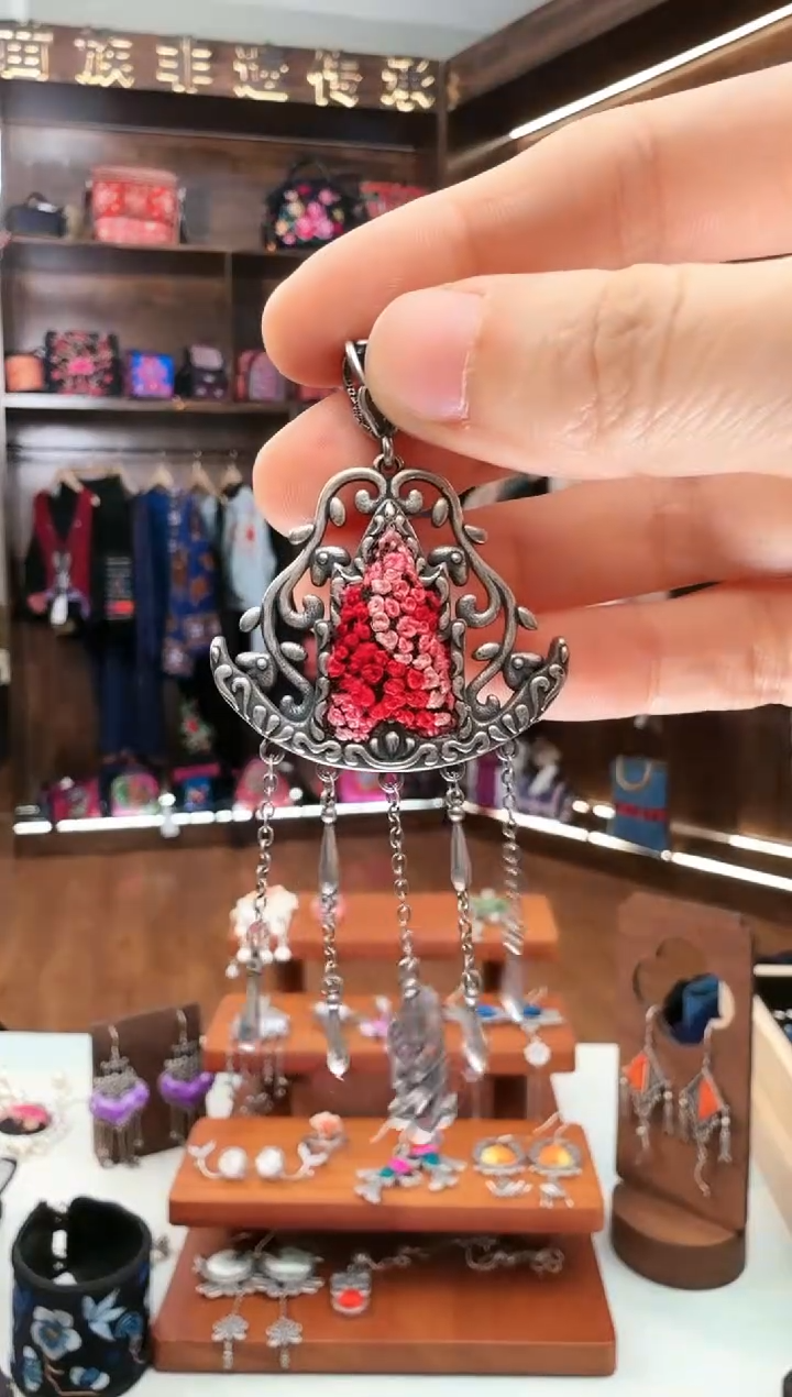 【闪购商品】织绣139蚩梦苗族古绣