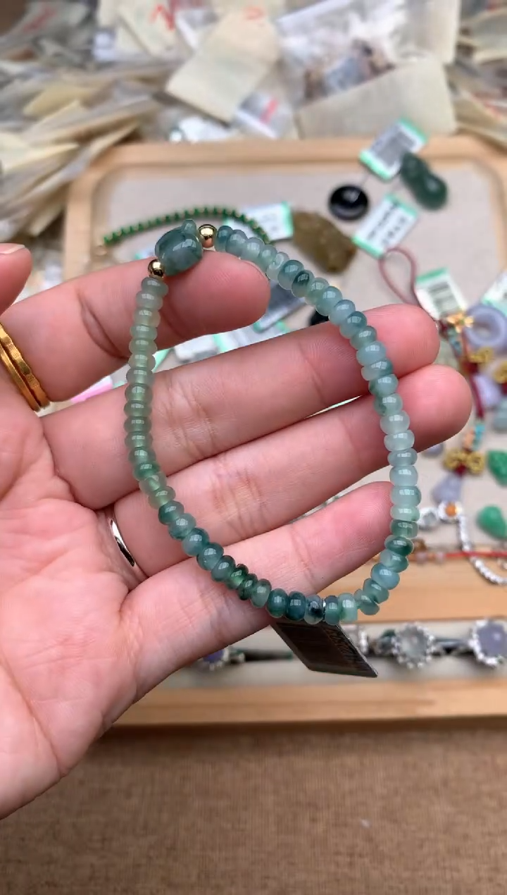 未镶嵌挂件翡翠一