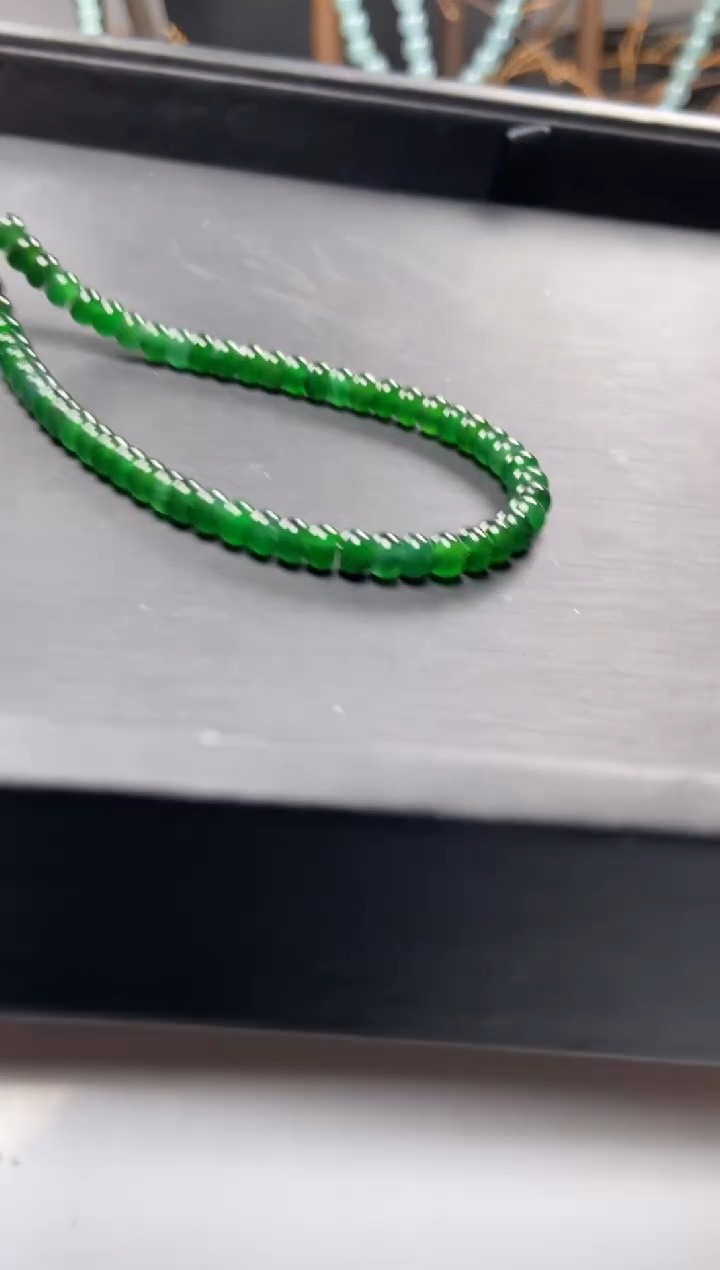 【闪购商品】翡翠手链未镶嵌多样性发货68颗