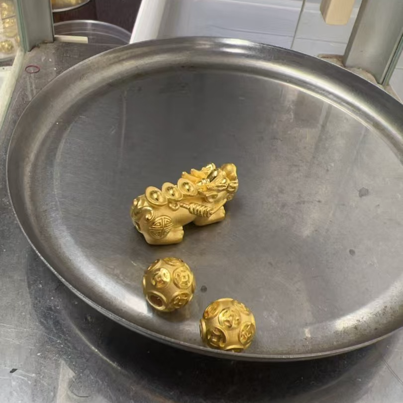 6.21g足金999貔貅金珠2