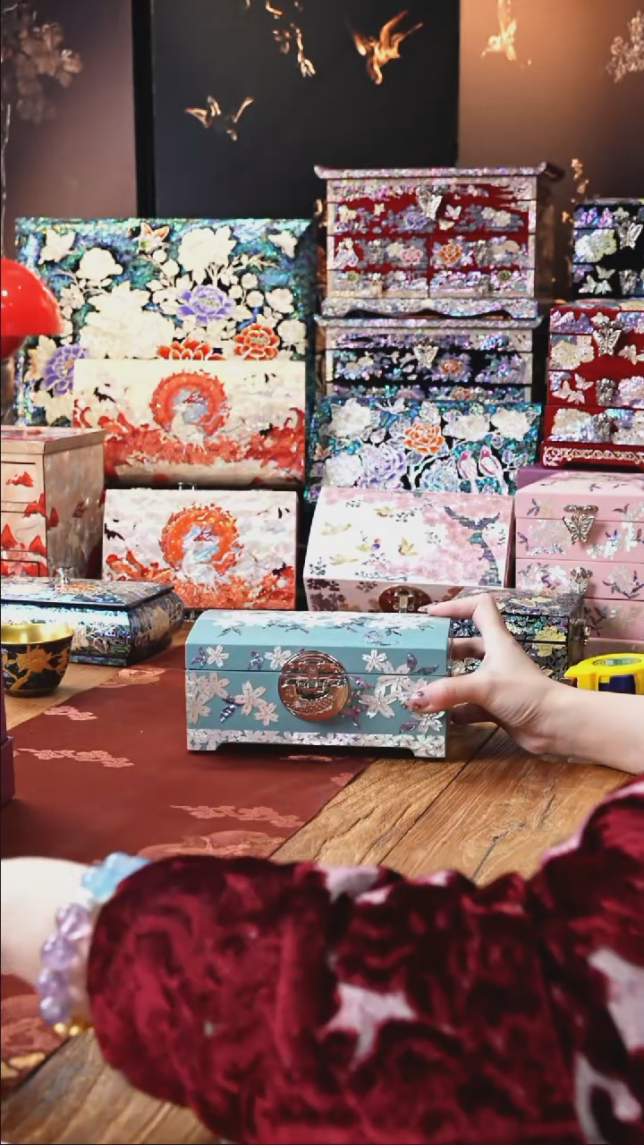 【闪购商品】瓷片豆包儿的星耀家