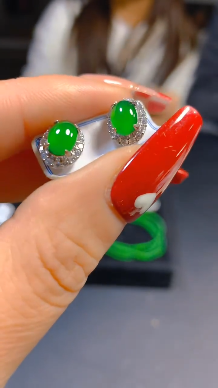 【闪购商品】翡翠耳饰未镶嵌0682698971多样性发一