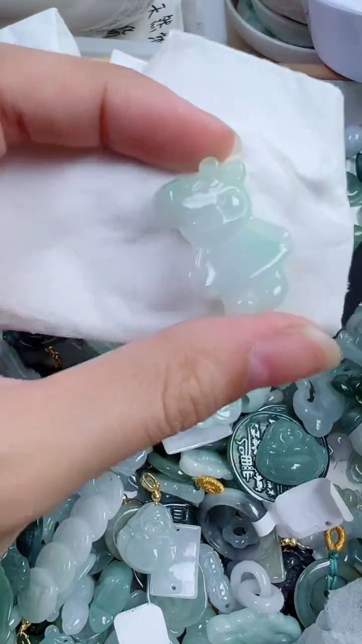 散珠翡翠133号链接，A货翡翠
